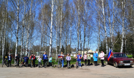 В преддверии 77-летия Дня Победы в Великой Отечественной войне жители д. Лучинка посадили деревья в - 2