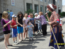 День защиты детей проводимый 01.06.2013 года возле Дома культуры - 16