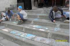 День защиты детей проводимый 01.06.2013 года возле Дома культуры - 17
